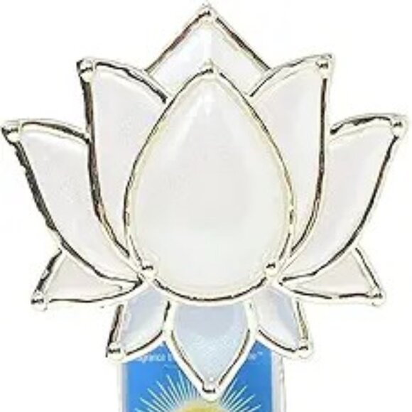 Bath & Body Works White Lotus Flower Nightlight Wallflowers Fragrance Plug-In - Picture 2 of 3